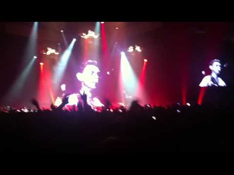 Depeche Mode - Never Let Me Down Again Live At TUI Arena Hannover 23.11.2013