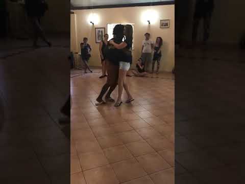 Bernard Bento Salles and Yse Góes Sacadas