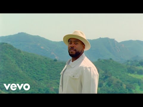 Jodie Abacus - She's In Love With The Weekend (Official Video)