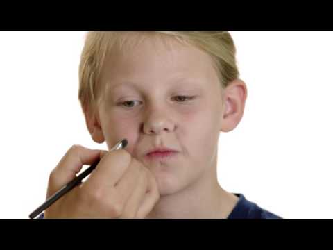 How to Make Yourself Look Old | Compare the Market - Kids Film School