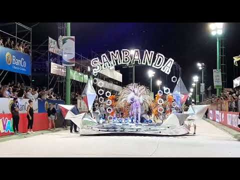 Dayana Reichembach en desfile de Sambanda 2022