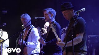 Stone Foundation - What's Going On (Live) ft. Paul Weller