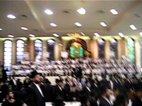 Chumash Seudah in Satmar Boro Park