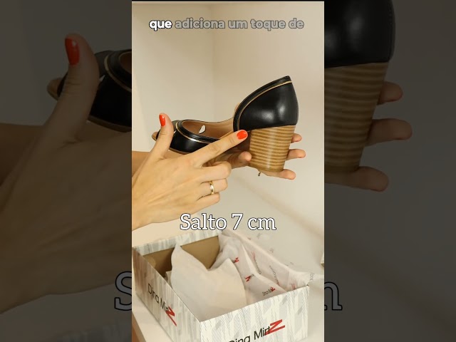 Peep Toe com Detalhes Dourados Dina Mirtz | Melania Benett