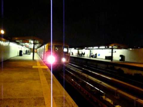 Not in service R62 Passing Intervale Avenue