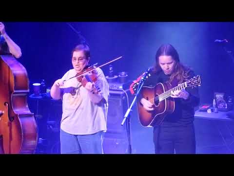 Billy Strings & Michael Cleveland "Sally Goodin"