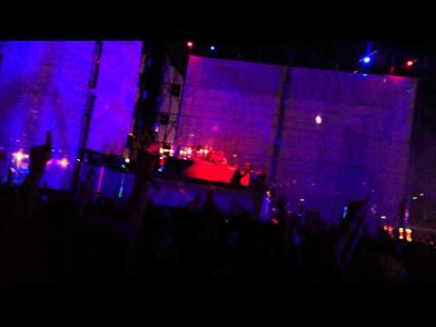 DirtyPhonics Live at EDC 2012 in 1080P 5Min Clip (End of Set)