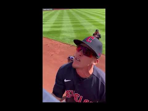 Myles Straw Confronting Yankees Fans    |    QUICK MLB HITS