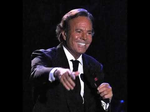 Charles Aznavour & Julio Iglesias Que C'est Triste Venise