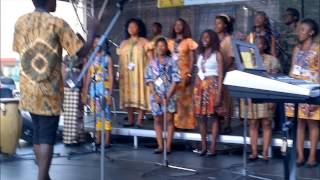 Elikia Bantu Gospelchor: Ngahlulele