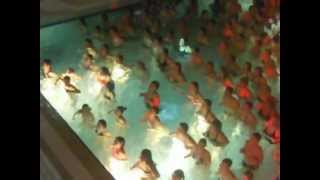 flash mob les pouces en avant soirée ibiza piscine atlantys dj hoks