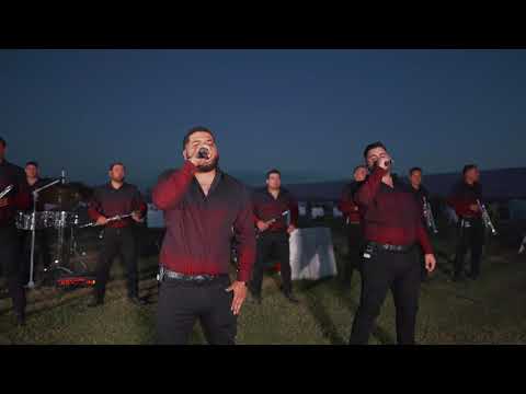 Los Tres Gallos (En Vivo) - Banda Corona Del Rey