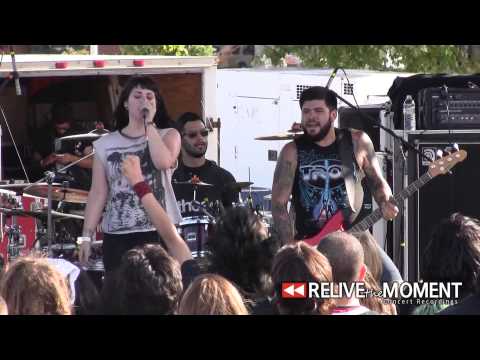 2013.07.24 Iwrestledabearonce - Firebees NEW SONG (Live in Chicago, IL)