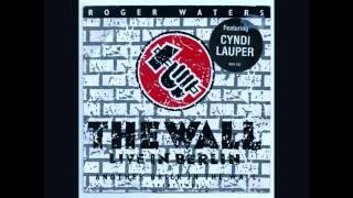 Another brick in the wall - Roger Waters, featuring Cyndi Lauper (Music &amp; Senses)