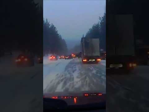 Не ты,так тебя, до конца 😱‼️Дтп на трассе‼️ #auto #авто #automobile #дтп #обзор #top #new #топ