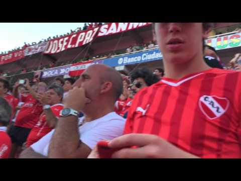 "Recibimiento Independiente vs Racing" Barra: La Barra del Rojo • Club: Independiente • País: Argentina