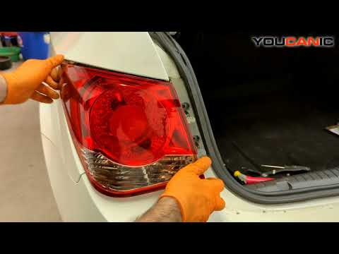 2008-2016 Chevrolet Cruze – Outer Tail Light Assembly Replacement