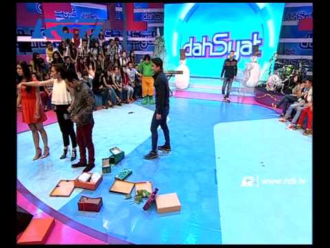 DAHSYAT 26 DES 13 - Kado Natal Untuk Host Dahsyat