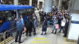 Download lagu TWICE(트와이스)、Ailee(에일리) Hong Kong Airport Arrival 20190118 mp3