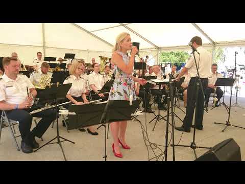 Merit Männiste & Politsei- ja Piirivalve orkester - "Ilus oled, Isamaa"
