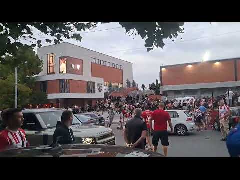 Neredi između Delija i policije pred meč Crvena Zvezda - Linkoln I SPORT KLUB Fudbal