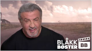 Sylvester Stallone can´t leave reporters hair alone