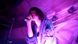 Yelle - Qui Est Cette Fille? @ OchoYMedio · MADRID 4.12.2010