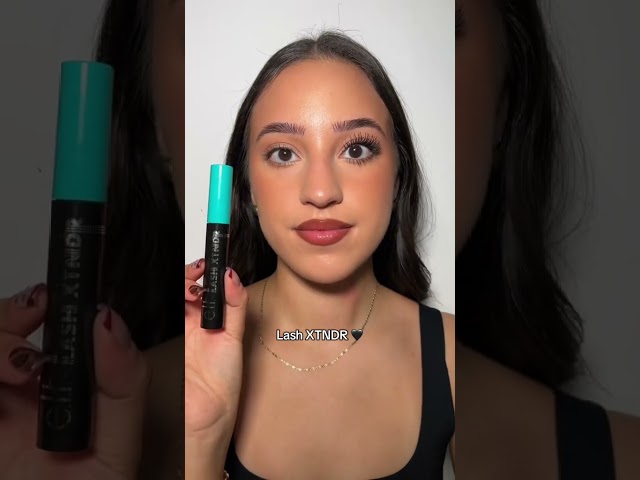 Vídeo relacionado con e.l.f. Cosmetics Lash It Loud Mascara, Formula Volumizing for Mega Volume Lashes, Creates Fuller & Bolder Eyelashes, Intensely Pigmented, Black, 1.1 Oz