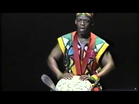 Mamady Keïta Djembeföla National Theatre Tokyo, Japan 2001
