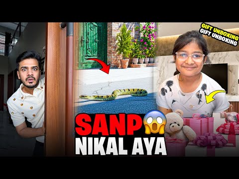 Urwa Birthday Gifts Unboxing 🎁 || Why did the snake come out of the house 😱
