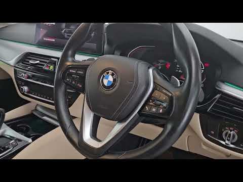 BMW 5 Series 520d SE (mht) - Image 2
