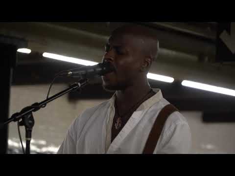 Damiyr Sings at W4 Subway Station