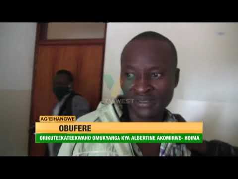 Akwatsirwe n'amakumi g'amasimu n'endagaano z'ebibanja