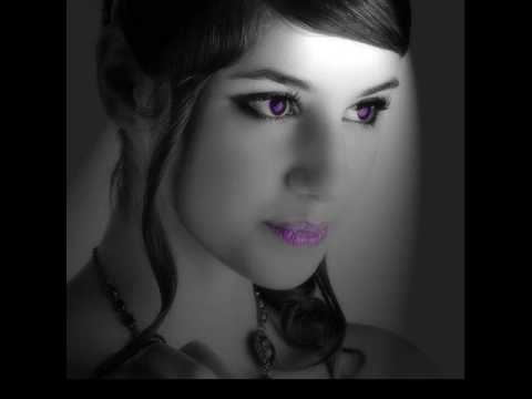 Swizzy Bone - In The Phone