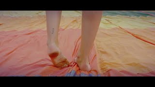 Go Back To The Zoo - Julia