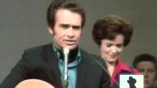 1970 LIVE VIDEO - MERLE HAGGARD & THE STRANGERS - The Fightin' Side Of Me