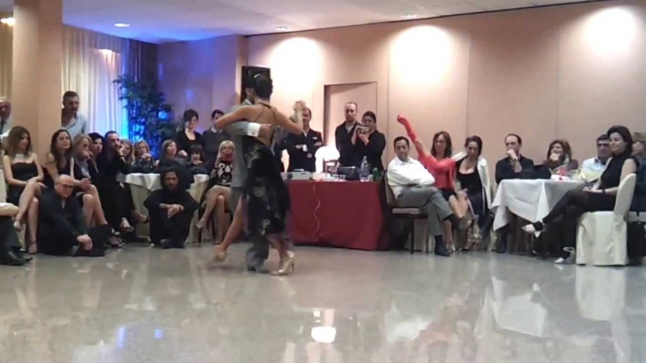 Sebastian Achaval y Roxana Suarez Bari 20-04-2013 part 5-5