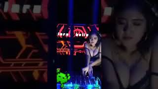 Download lagu DJ Cantik Cuma Pake BH Doank Mlorot mp3