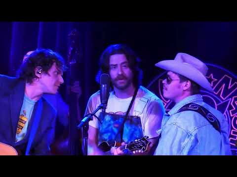 East Nash Grass and special guest Jarrod Walker (Billy Strings) - Mountain Dew (Stanley Brothers)