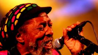 Ijahman Levi - Question Love No More - Live At Paradiso Amsterdam Oktober 11 1987 (pt 10)