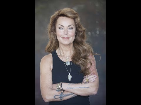 download lagu mp3 mp4 Mabel Van Den Dungen, download lagu Mabel Van Den Dungen gratis, unduh video klip Mabel Van Den Dungen