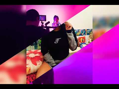 Yo kiero money/Neblinna  MC.