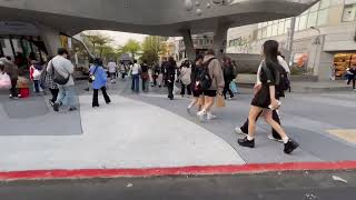 獨一無二🚶‍♀️🚶 行人斑馬線 🈶走過才知道 真的超寬大 緊鄰南西/心中山/中山捷運/百貨商圈 人潮洶湧 過馬路不再擁擠又能安全快速通過