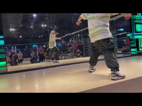 2021/10/6 Blacky HipHop 歌名：U A Freak (Nasty Girl)/Chingy Feat. Mr. Collipark