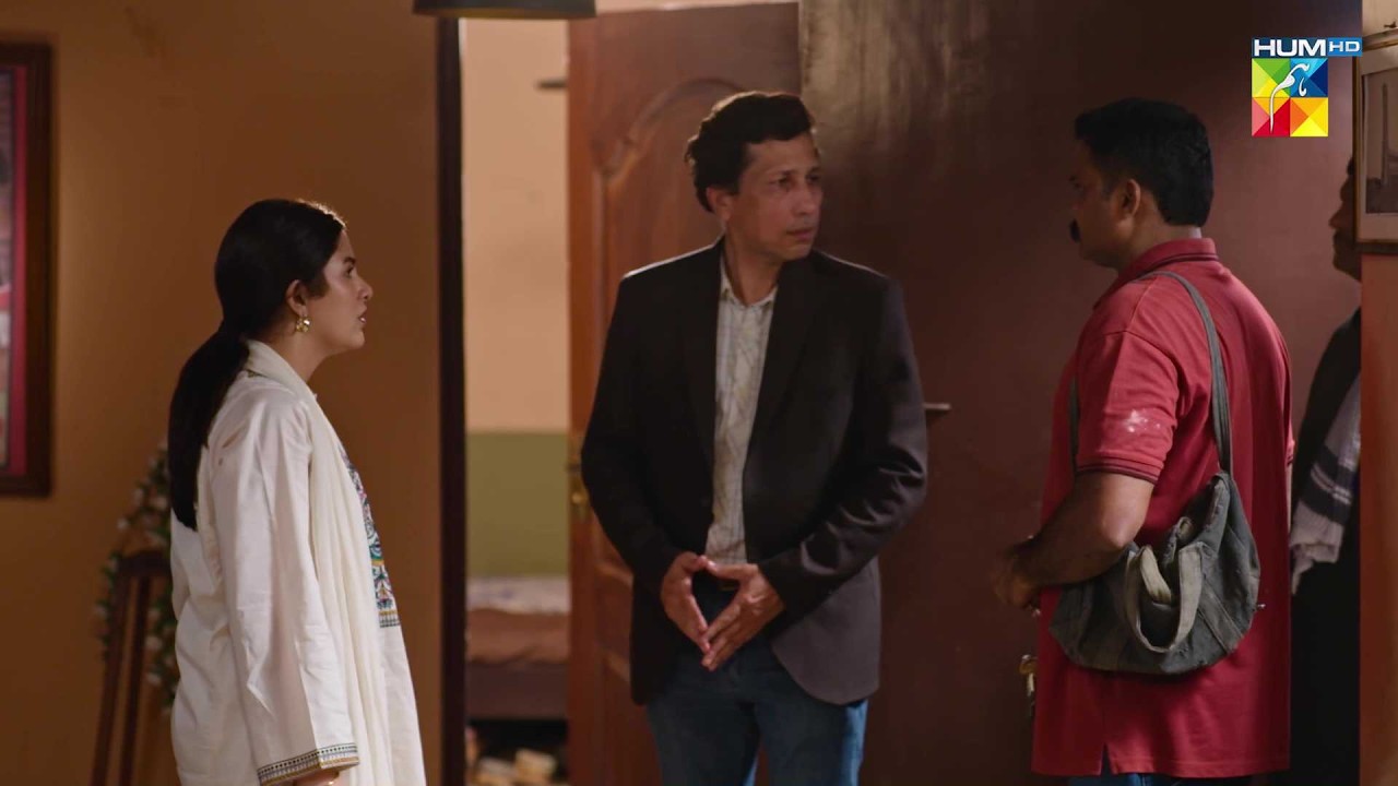 Akeli Aurat Ke Liye Yeh Elaqa Theek Nahi..! #SohaiAliAbro - Sirf Shabana - HUM TV