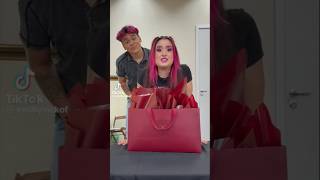 Emilly Vick comendo morango ❤️ #emillyvickof #rosas #rosa #viralvideo #viral #foryou #emilivick #fyp