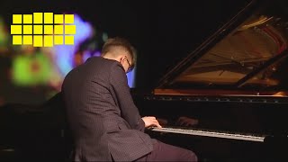 Víkingur Ólafsson - Glass: Études, No. 2 [ Live From Yellow Lounge, Berlin / 2017 ]