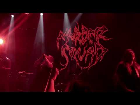 Murder squad - Spraying lead (Close Up)