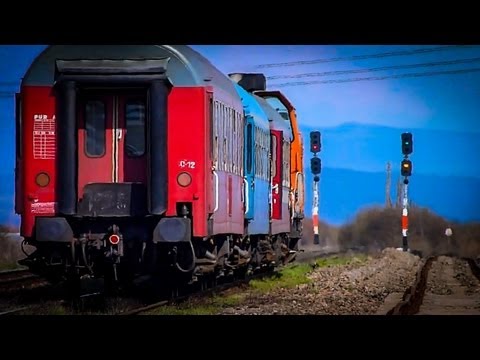 R3076 in formula clasica porneste salutand din Osorhei (11 04 2013)