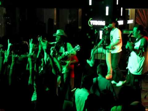 PURE VIBRACION - ME GAL LIVE @ URBANATTIC